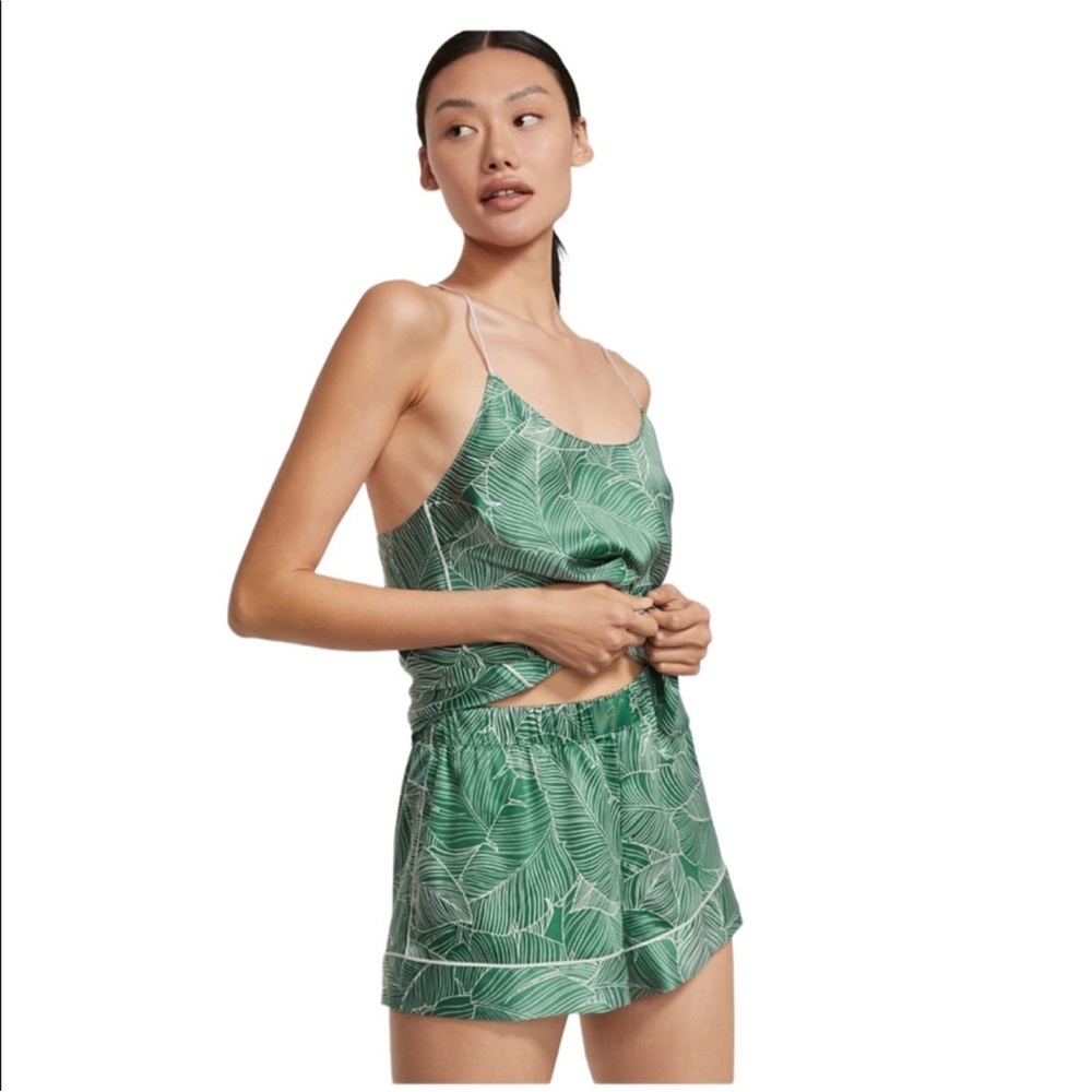 NWT Victoria's Secret Satin Cami Green Leaf Pajama Set size Large